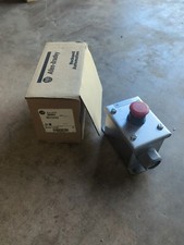 New Genuine Allen-Bradley 1HZ4 Heavy Duty Enclosure w/ FRXT6A5 Switch Installed