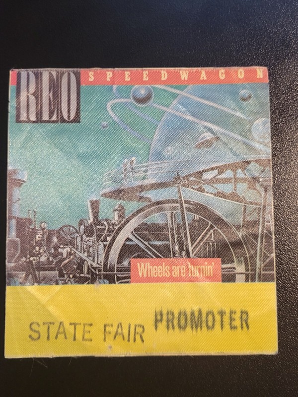 REO SPEEDWAGON UNUSED BACKSTAGE PASS 1984-WHEELS ARE TURNIN' TOUR