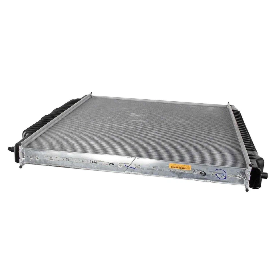 For Ford Excursion 2005 Motorcraft Engine Coolant Radiator Foto 3 de 4