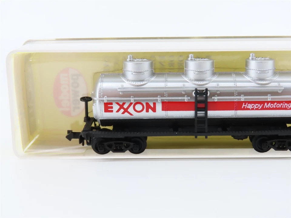N Scale Model Power 3411 GATX Exxon 3-Dome Tank Car #46312 - Image 2 of 4