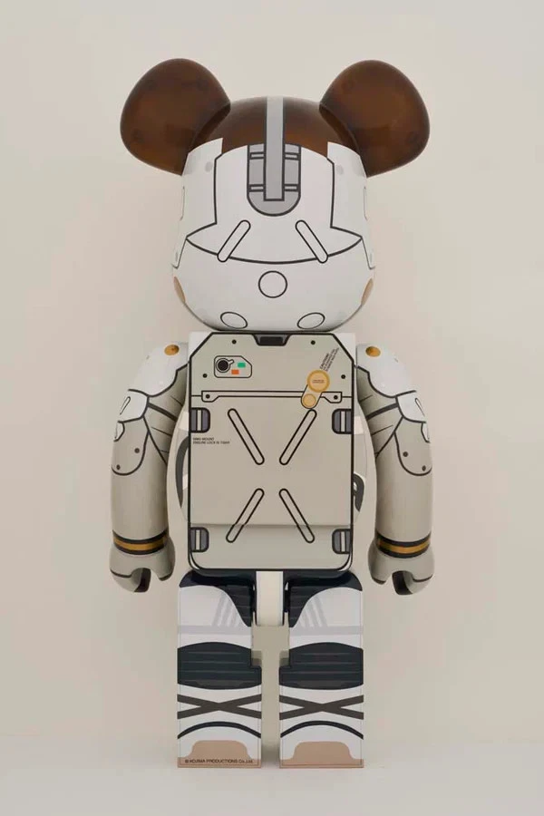 BE@RBRICK LUDENS 1000% — Detail of LUDENS markings and sculpt