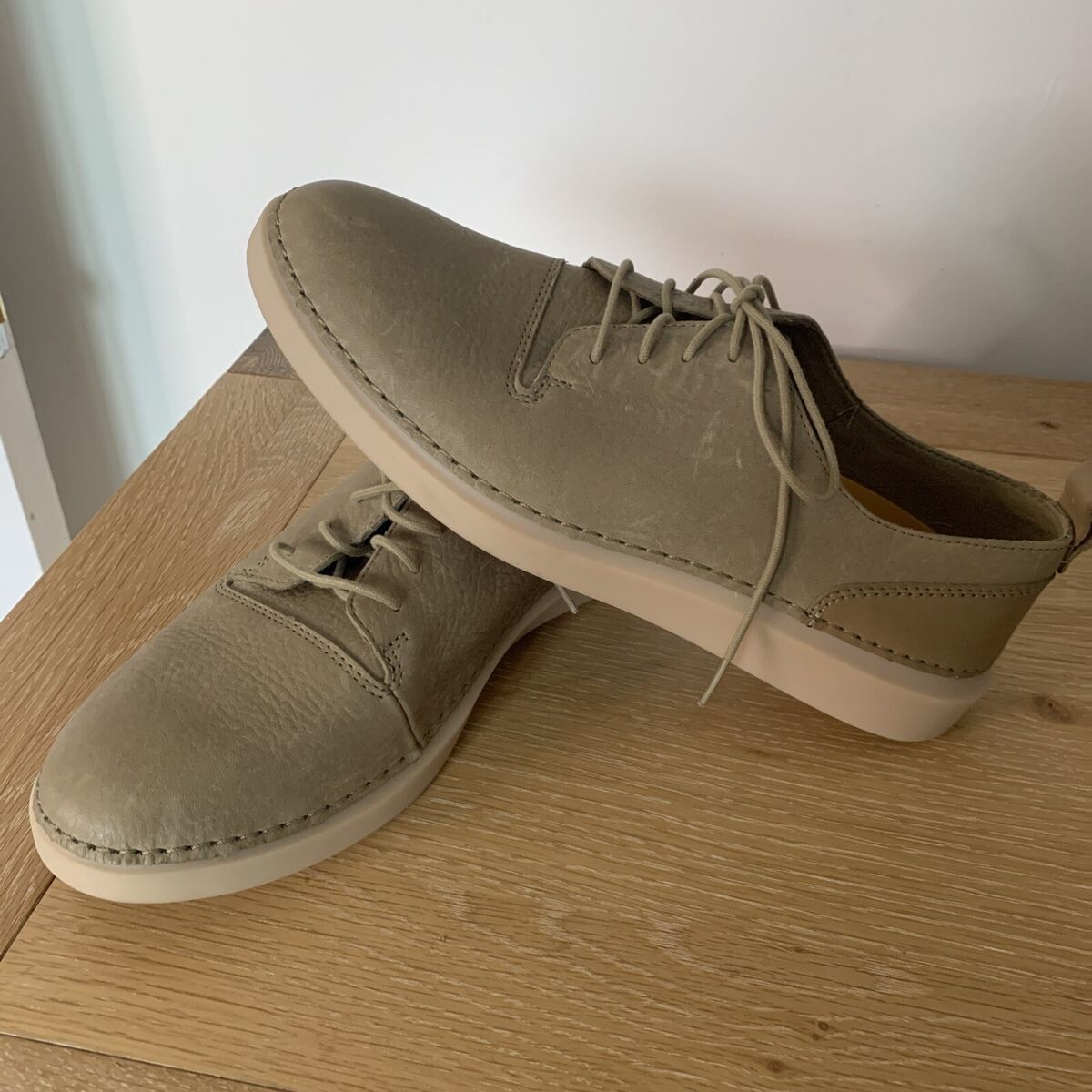 Clarks Women s Leather Hale Lace Sandstone Shoes Size 6D Brand New