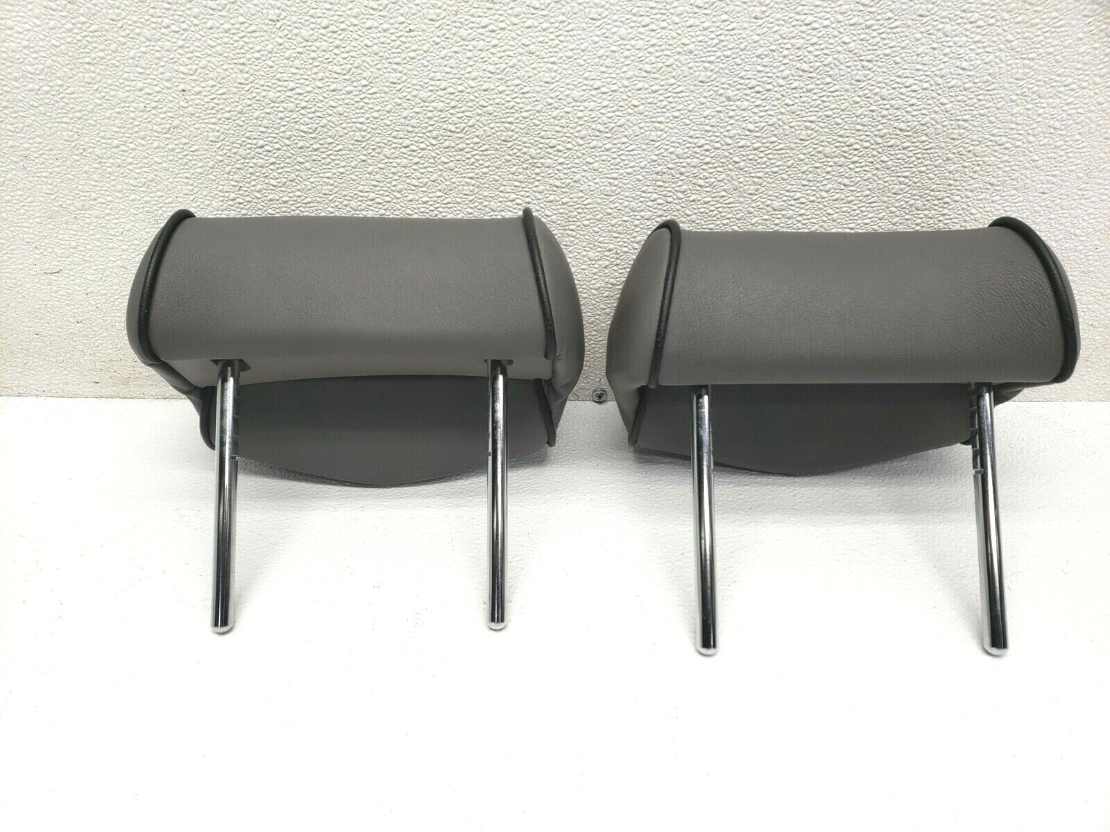 04-08 MASERATI QUATTROPORTE M139 REAR LEFT RIGHT SEAT HEADREST SET OF 2 L529 OEM