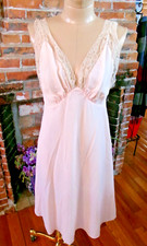 VINTAGE 1940s 50s LAROS PINK SILKY SATIN NYLON  LACE NIGHT GOWN SLIP DRESS 36