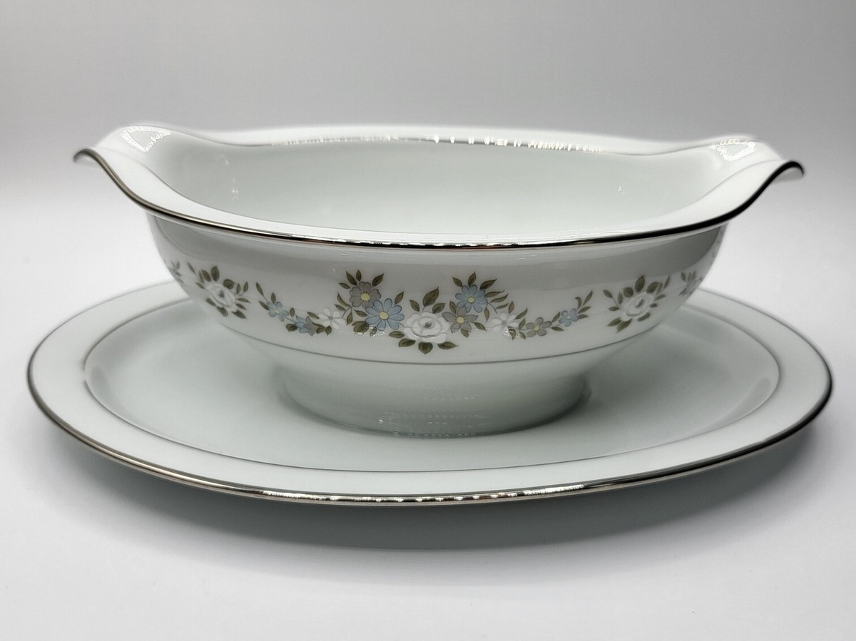 noriyukiminato様 NORITAKE LEONORE CHINA Gravy Boat 6676 Japan Attached Base