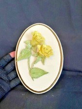 VTG CAPODIMONTE GOLD FRAMED OVAL 3D YELLOW ROSES WALL HANGING 8" x 5.5"
