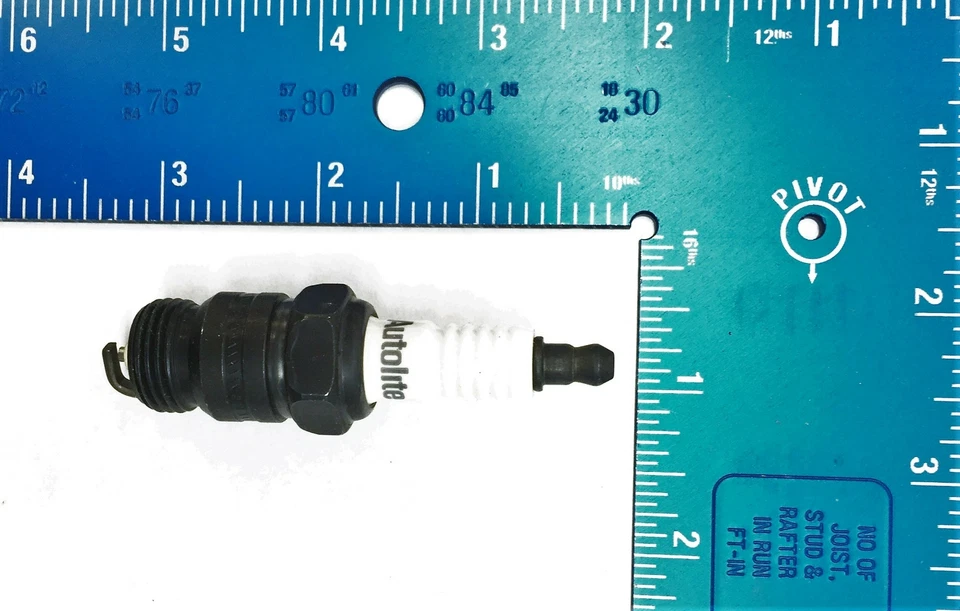 Bujía Autolite Copper 46 [Lote de 7] NOS Foto 2 de 3