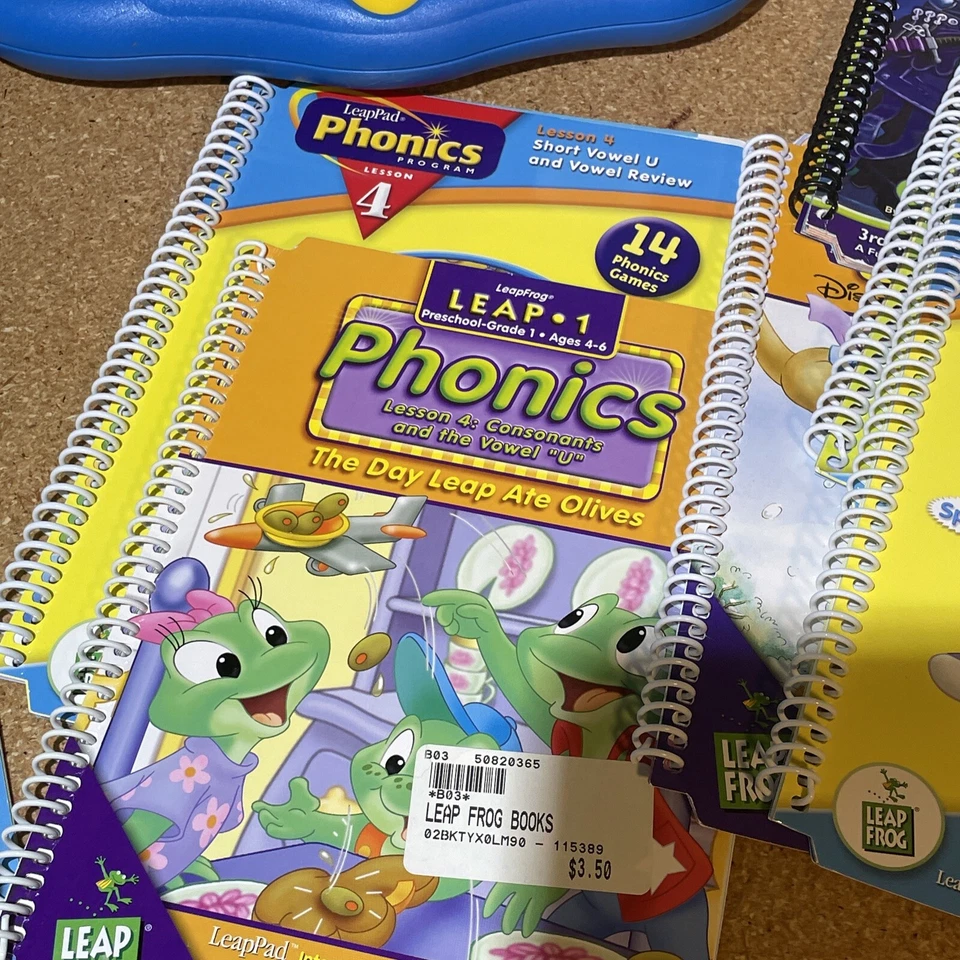 Leapfrog LeapPad Learning System Case, 12 games & books, and Pad/Player WORKING - Image 4 of 4