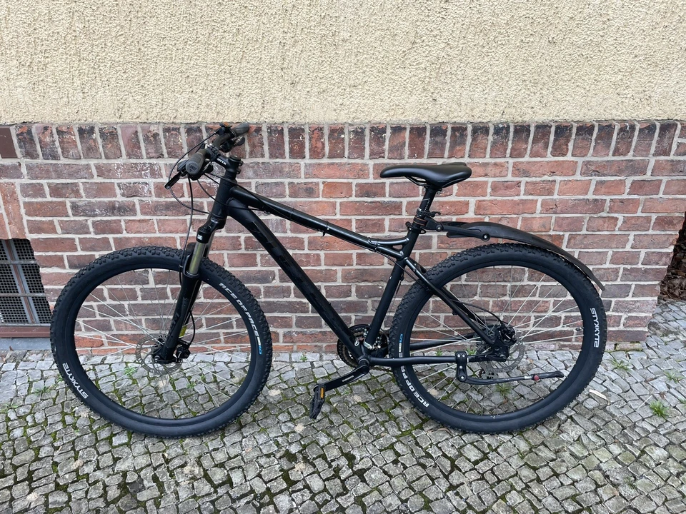 BULLS Mountainbike 25-Zoll-Reifen &Shimano 21-Gang. Top Zustand.