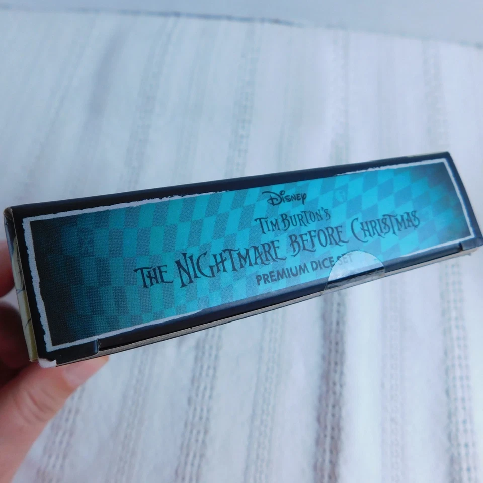 Juego de dados premium Pesadilla antes de Navidad con bolsa Disney rojo acrílico Oogie NUEVO Foto 3 de 4