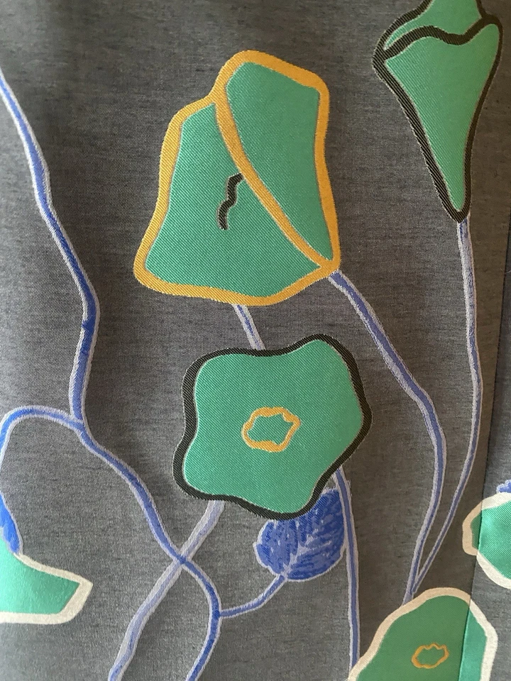 Vestido Giorgio Armani Gris Con Bordado Floral Talla 42 Bolsillos Foto 3 de 4