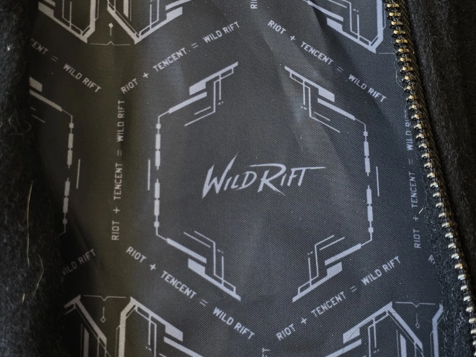 Riot Games League of Legends Wild Rift Varsity Bomber Jacket Black XS Rare - product detail image 7