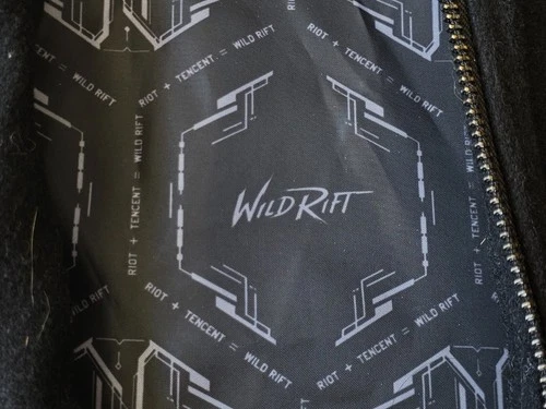 Riot Games League of Legends Wild Rift Varsity Bomber Jacket Black XS Rare image 7
