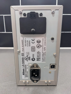 Nikon SUPER COOLSCAN LS-5000ED 5000 ED Film Scanner 