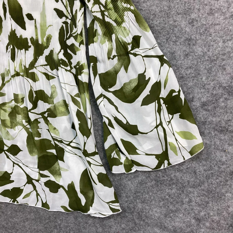 Quintessential Maternity Womens Blouse Size L Large Green Floral Pleated 31827 - Image 4 of 4