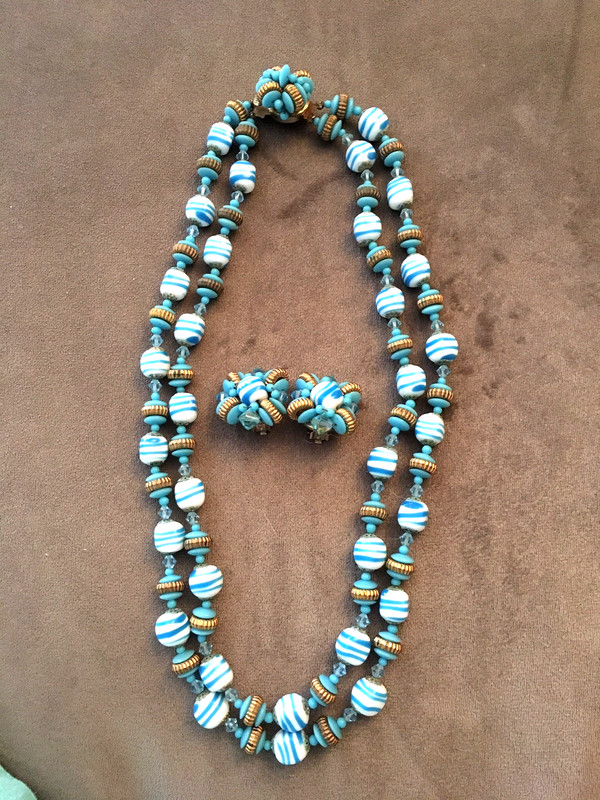 VTG 20” Multi Blue Color Glass Double Strand Beaded  Necklace & Clip On Earrings