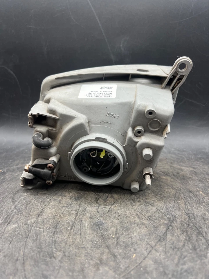 Conjunto de lámpara de faro lateral del conductor OEM 1990-1994 Lexus LS400 114-75691 Foto 3 de 4