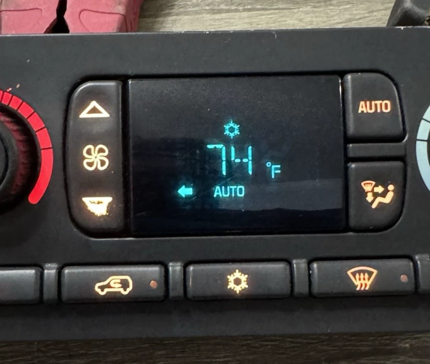 **RECONSTRUIDO** OEM 2003-2006 Sierra Tahoe Silverado Tahoe Unidad de control de clima automático Foto 4 de 4