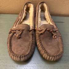 UGG Australia Uggs Women's 8 Dakota chestnut Sheepskin Slippers Shoes 5612