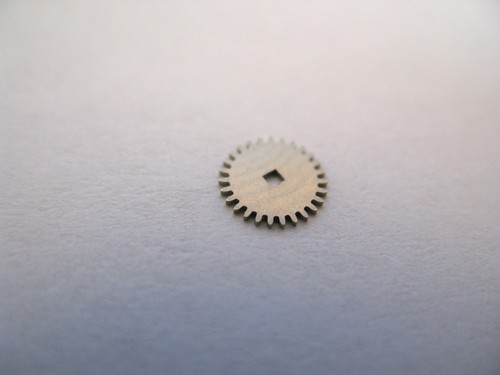 JAEGER LE COULTRE 815,825 ASSORTED ALARM MOVEMENT PARTS - Picture 2 of 9