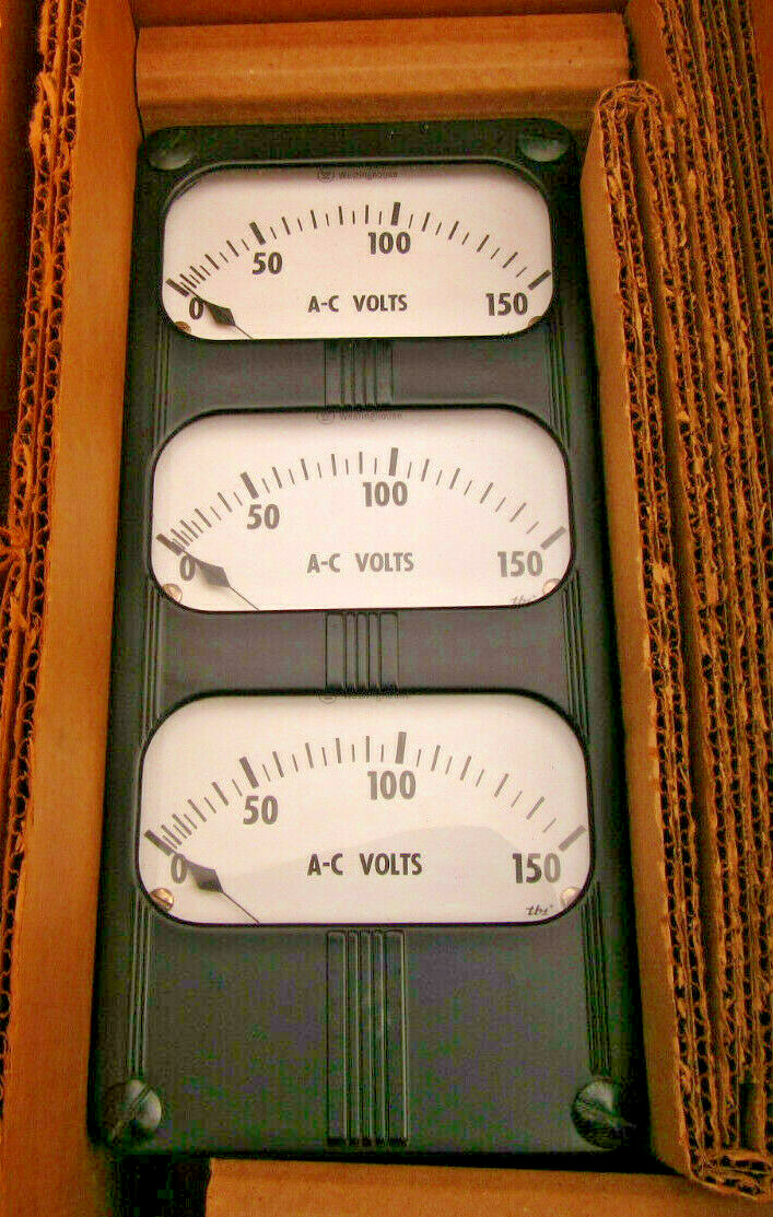 Westinghouse Triplex Voltmeter UA 251 Scale 0 - 150 VAC 292B583A12 029404