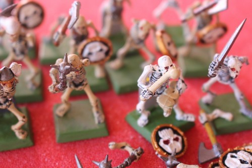 Games Workshop Warhammer Untote Skelettkrieger Regiment Ersatzteile x18 Modelle - Bild 3 von 5