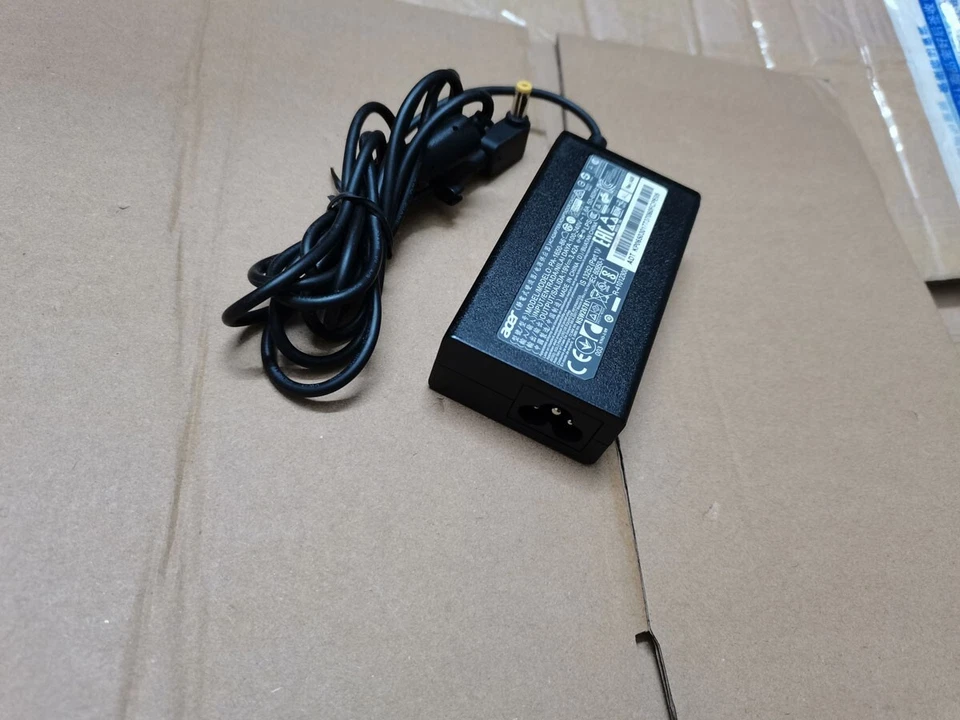 Original 19V 3.42A 65W PA-1650-86 para Acer Aspire E11 E14 E15 E17 V5 E3 E5 ES1 Foto 4 de 4