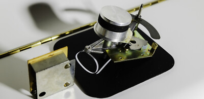 Palpeur Gauche Pour Magnétophone Revox A700 - Pièce Détachée D'occasion