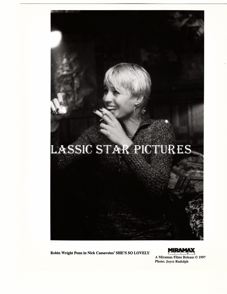 O707 Robin Wright Penn She's So Lovely 1997 smoking 8 x 10 vintage photo