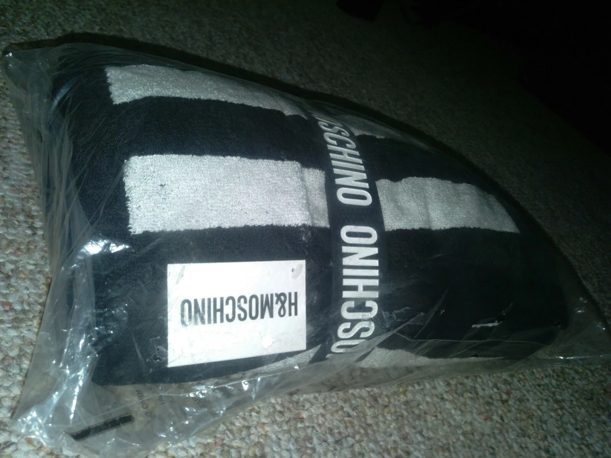 MOSCHINO x H M SOLD OUT Logo Beach Towel Black White MTV Theme