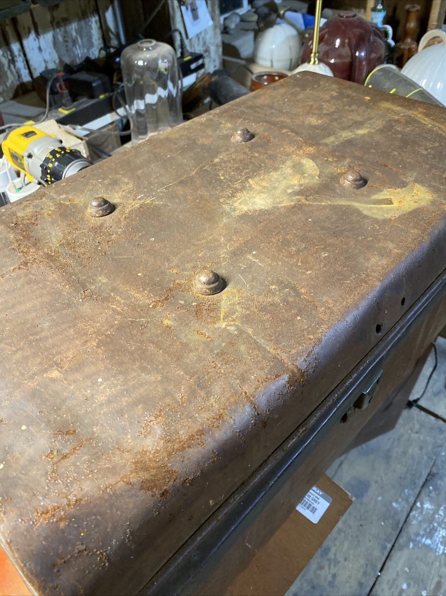 Antique Vintage Steamer trunk All Metal 22x12z12. Great Size