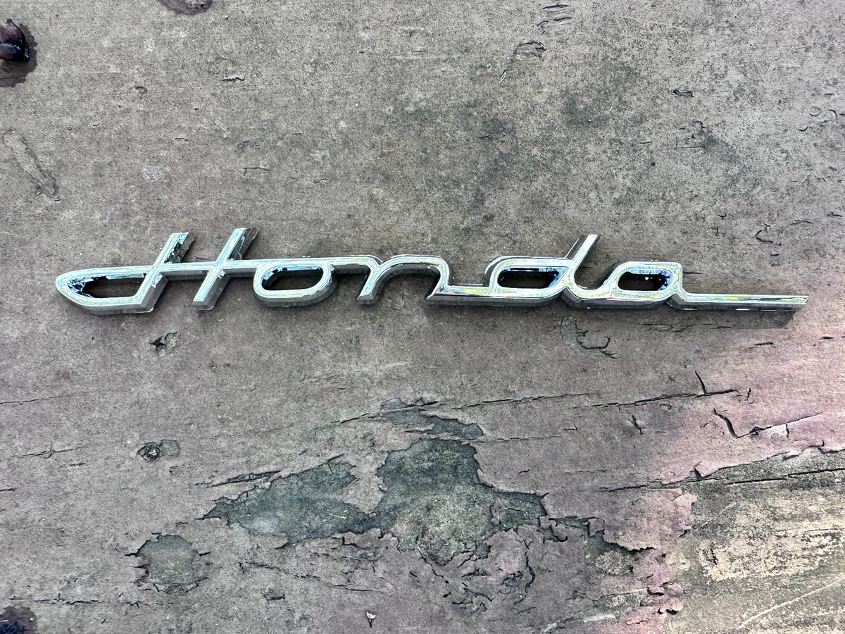 Emblem Old Vintage Script Badge Classic Decal Chrome Logo Auto 