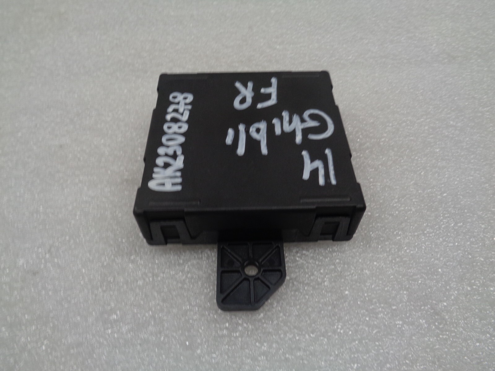14-17 Maserati Ghibli Front Right Passenger Door Control Module OEM AK2308278