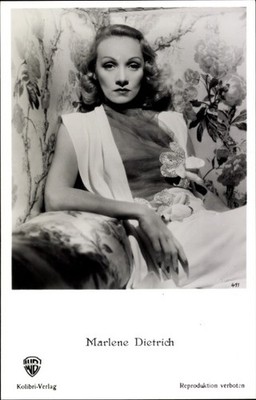 Ak Schauspielerin Marlene Dietrich, Portrait - 4892565