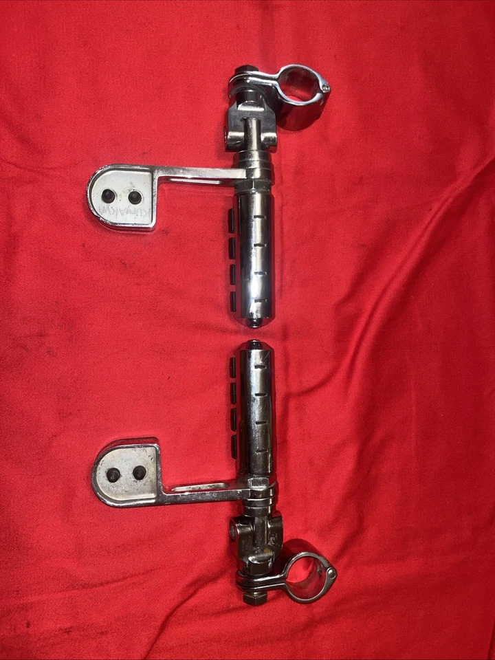 Clavijas de carretera Kuryakyn Harley Davidson con reposacones soportes de clavija de carretera cromadas Foto 2 de 4