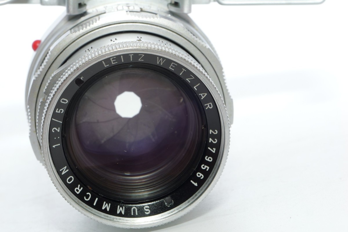 Leica Summicron-DR 50mm f2 lens. Leitz CLOSE-UP Eyes. Leica M3