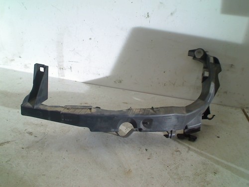 SCHEINWERFER HALTER LINKS HEADLIGHT BRACKET LEFT BMW 3 serie (E90) 2006 7116707