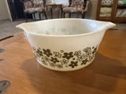 Vintage Pyrex Spring Blossom Crazy Daisy Green White Casserole Dish 474-B 1.5 QT