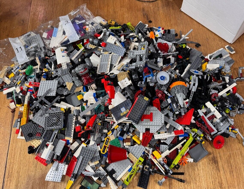 Genuine Assorted Legos, 15 Pound Lot, Unique Pieces! - Picture 2 of 13