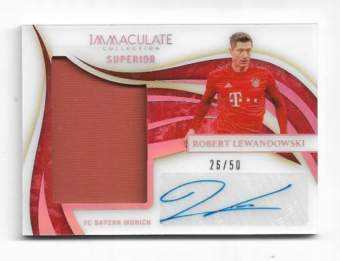 2020 Panini Immaculate Jersey Auto Card : Robert Lewandowski