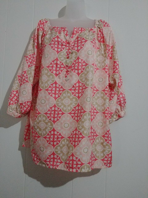 white 3 button shirt
