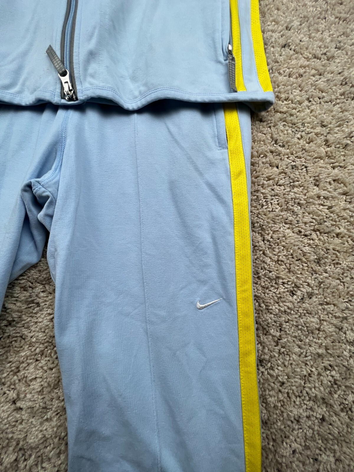 Picture 2 of 24