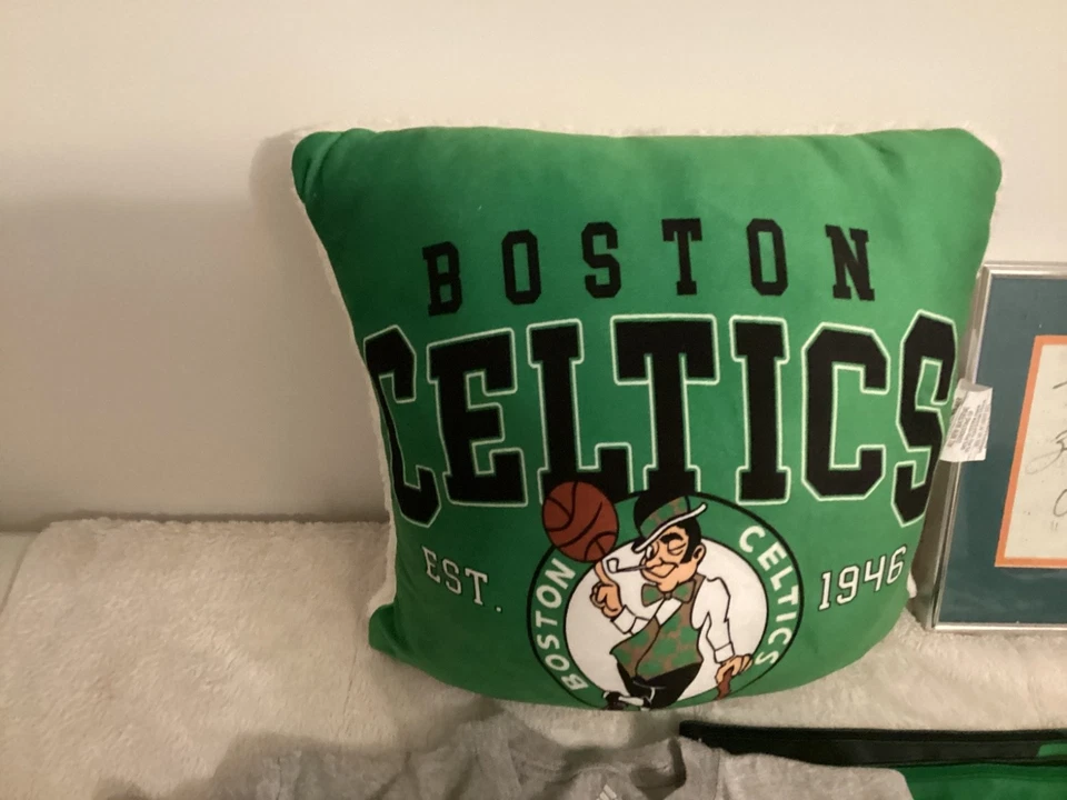 LOTE DE 5 ARTÍCULOS BOSTON CELTICS Foto 3 de 4