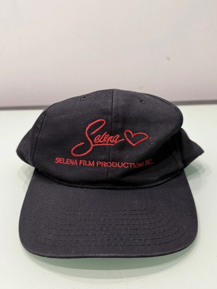 Sombrero de equipo de película comercial Selena Coca Cola de colección de los años 90 (raro) director Foto 2 de 4