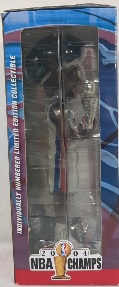 Ben Wallace Detroit Pistons 2004 campeones de la NBA de 10” coleccionable Forever Foto 4 de 4