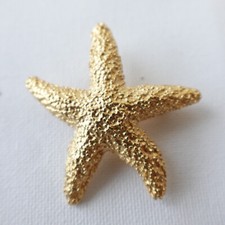 Vintage Starfish Brooch Gold Tone Textured Coastal Ocean Beach Pin Realistic Det