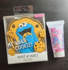 NEW Wet n Wild Sesame Street Limited Edition Makeup Accessory 2 Piece Bundle