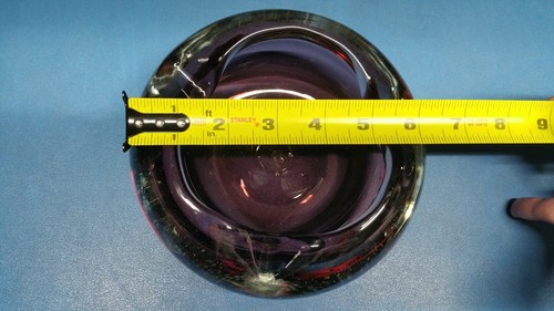 Vintage MCM Colored Glass Ashtray Heavy Round 6" Murano?? Almost 4 Pounds. - Picture 4 of 8