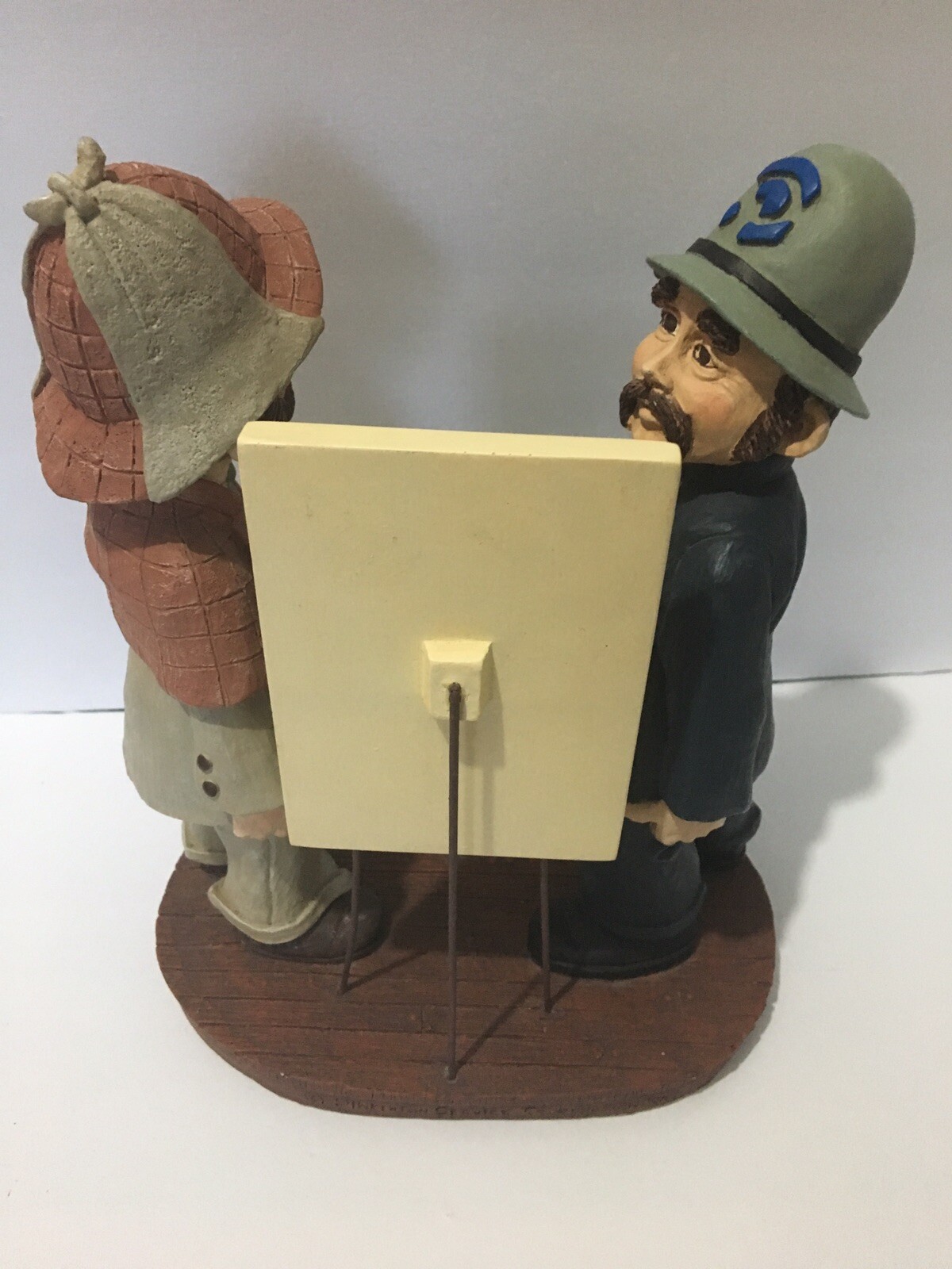 Pinkerton Service Corporation '96 Figurine Police Statue Graph