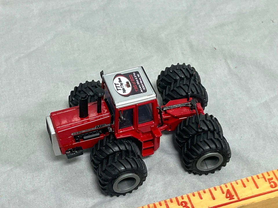 Massey Ferguson 4880 4WD Tractor TTT Toy Show Minot 2024 1:64 NIB - Image 3 of 4